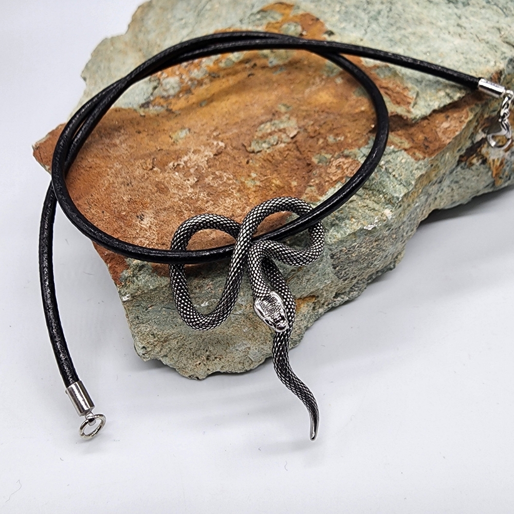 Rhodium Designer Snake Pendant Hypoallergenic Gothic Black Leather Necklace